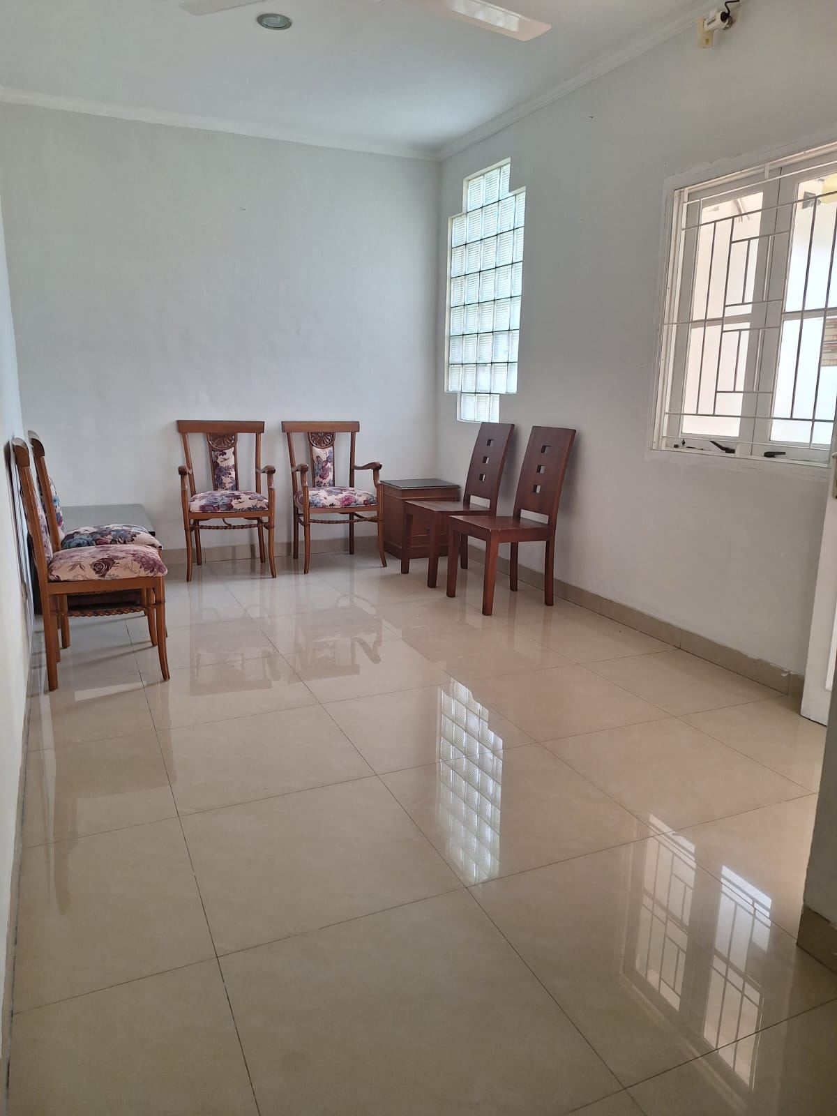 Rumah Disewakan Fully Furnished di Taman Dago Lippo Cikarang